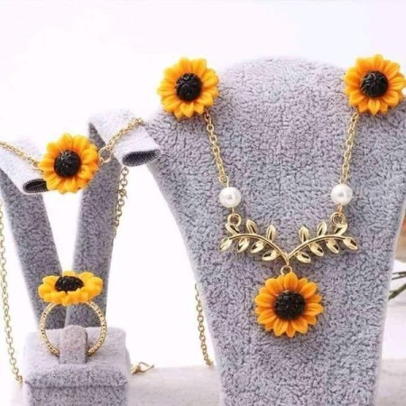 Sunflower Pendant Necklace 4pcs